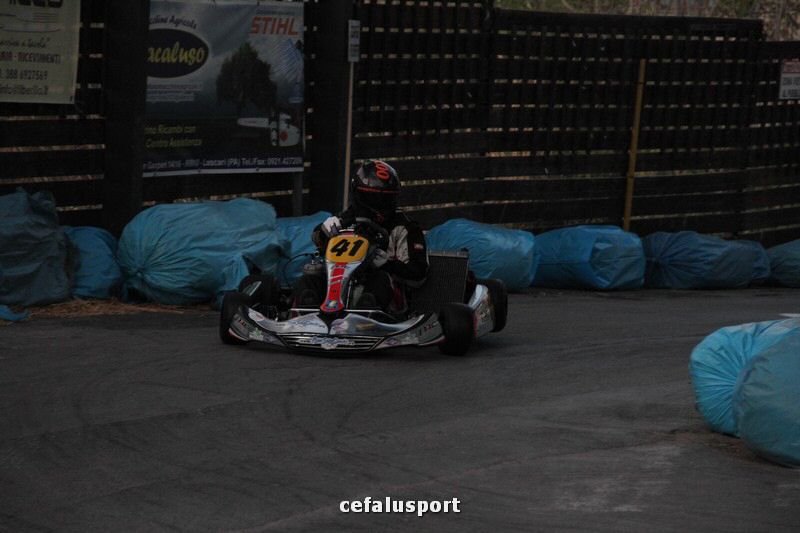 111120 sport2 441_tn.jpg